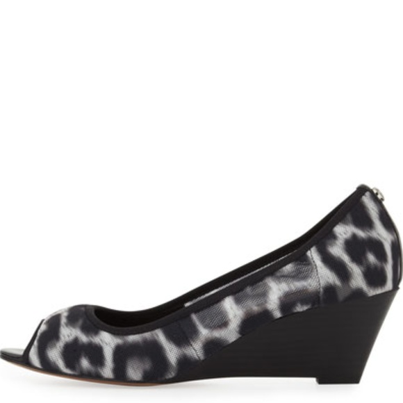 Donald J. Pliner Shoes - “Molly" Wedge by Donald J. Pliner, NWOT